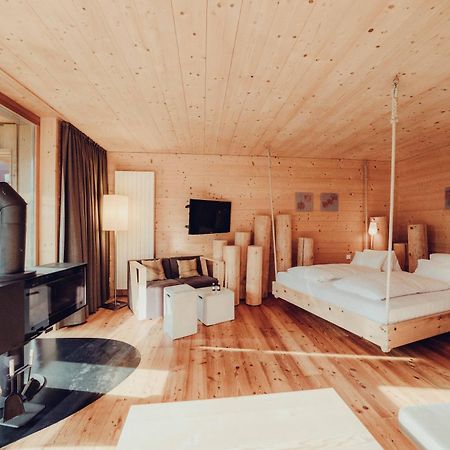 Holzhotel Forsthofalm Леоганг Экстерьер фото