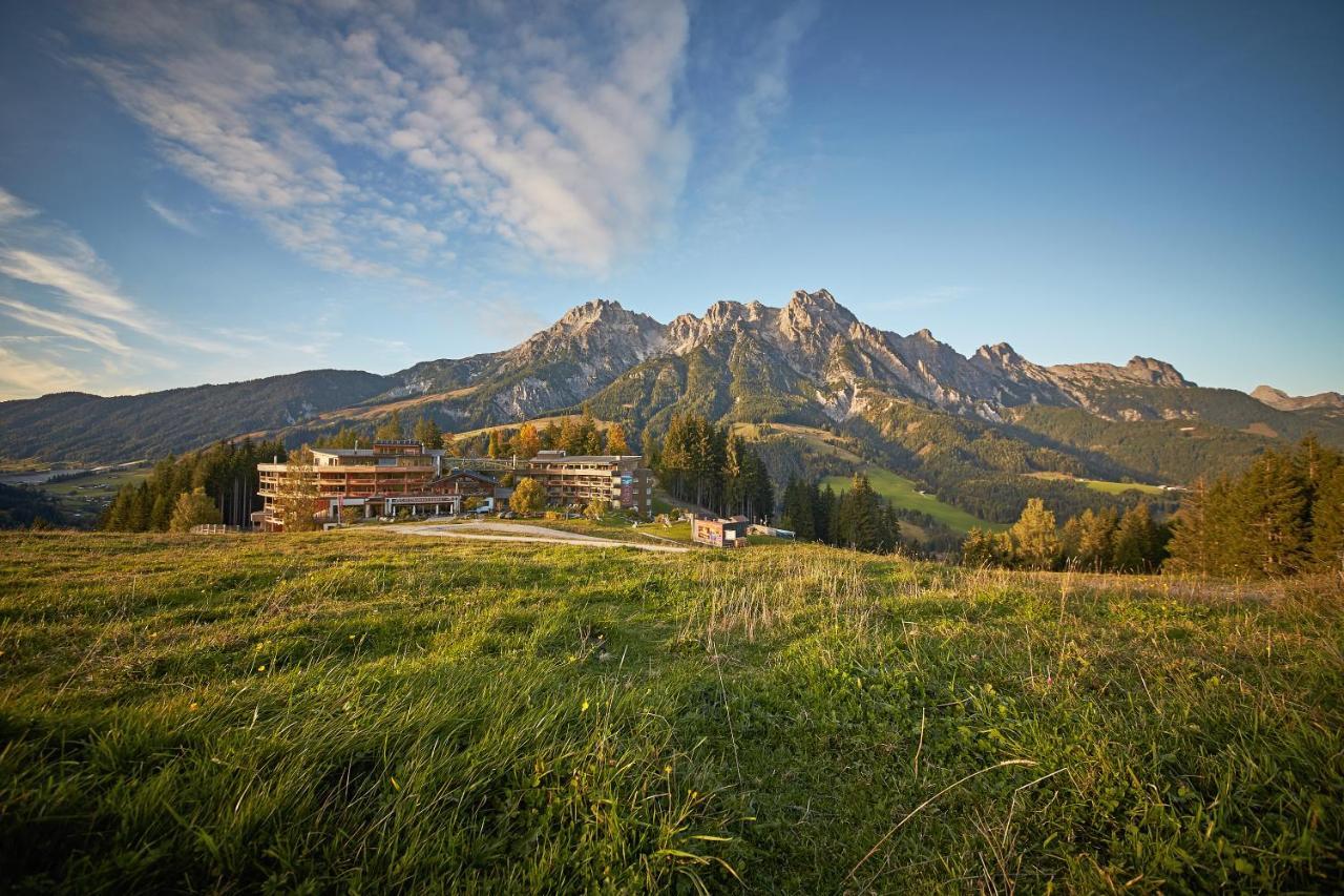 Holzhotel Forsthofalm Леоганг Экстерьер фото