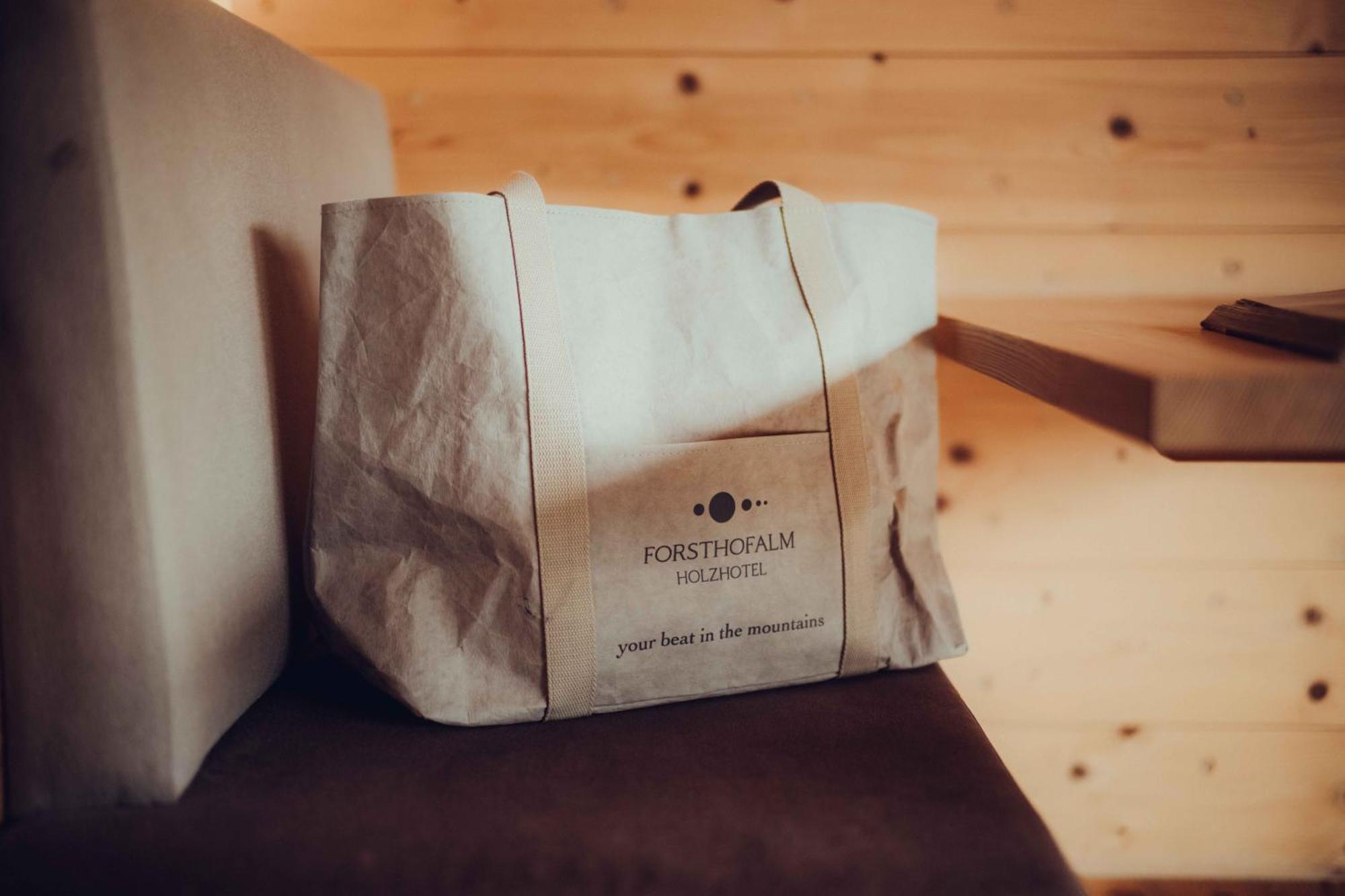Holzhotel Forsthofalm Леоганг Экстерьер фото